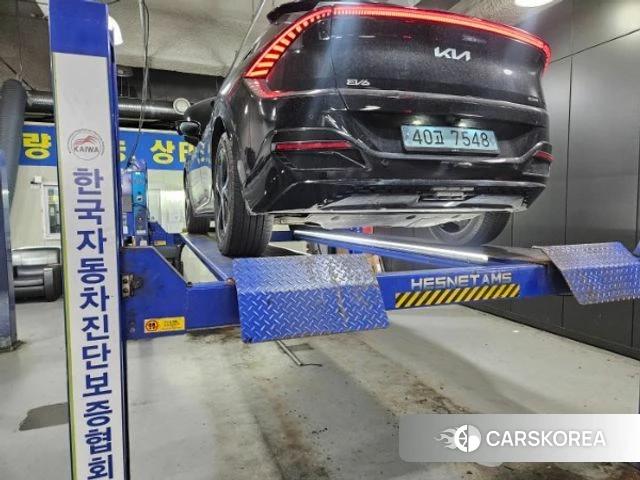 Kia EV6 2021 Черный из Кореи, фото 2