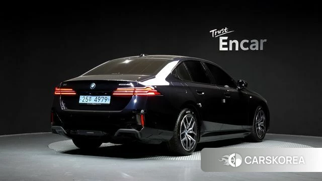 BMW i5 (G60) id 3838385 из Кореи 12
