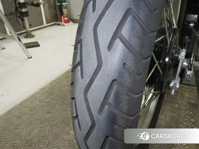 Yamaha SR400 id 4182931 из Японии 12