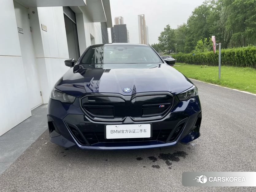 BMW i5 (import) 2024 Синий из Китая, фото 2