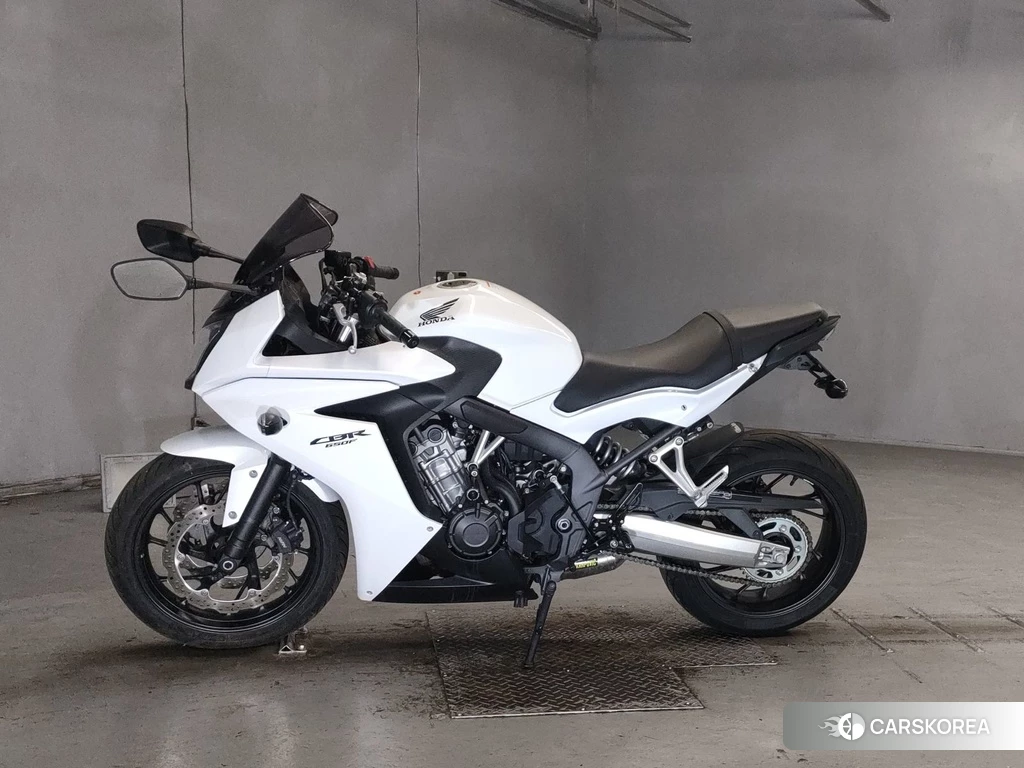 Проданный Honda CBR650F id 4139831 из Японии, фото 2