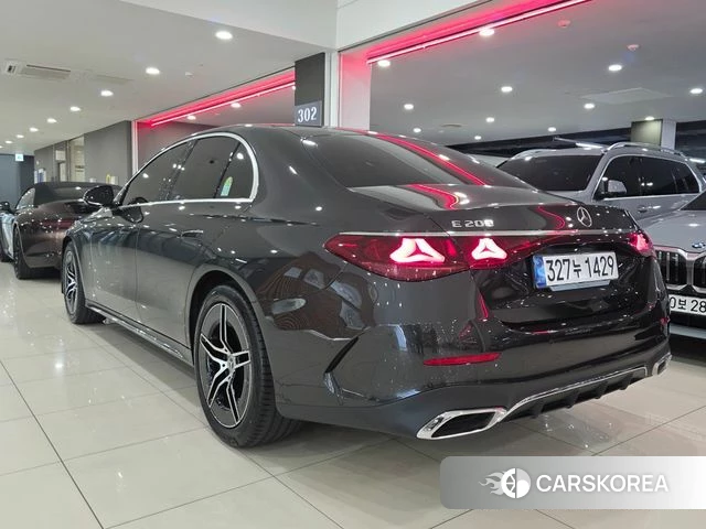 Mercedes-Benz E-Class W214 id 4892609 из Кореи 12