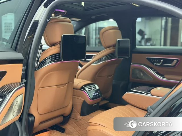 Mercedes-Benz S-class 2025 Черный из Китая, фото 2