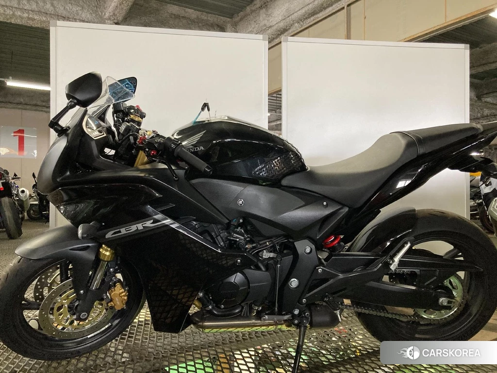 Проданный Honda CBR600F 2014 из Японии