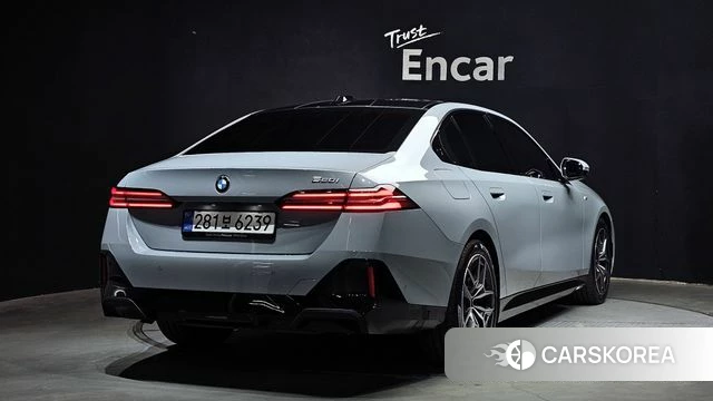 BMW 5 Series (G60) id 4185665 из Кореи 12