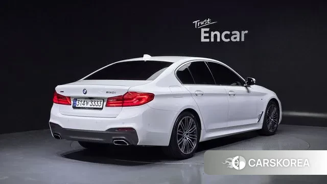 BMW 5 Series (G30) id 3018538 из Кореи 12