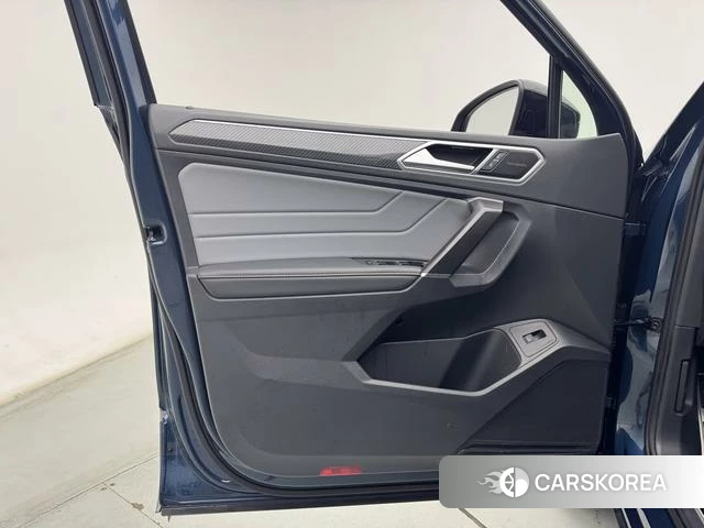 Volkswagen Tiguan L id 4258580 из Китая 12