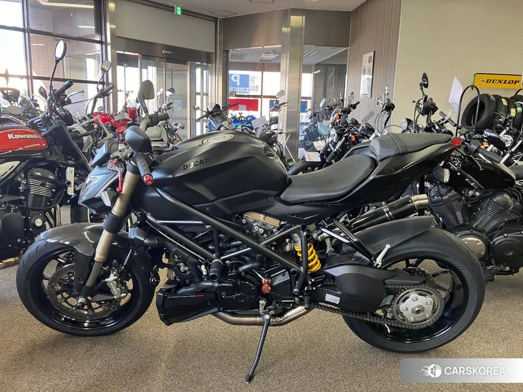 Проданный Ducati STREETFIGHTER 848 2012 из Японии, фото 2