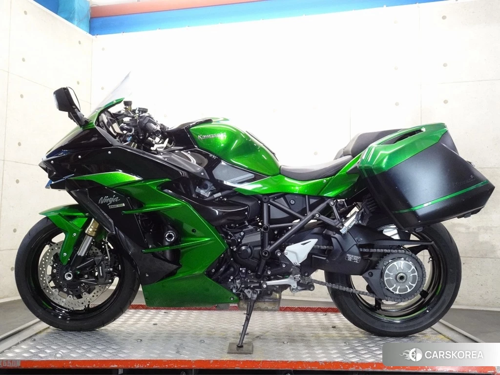 Проданный Kawasaki NINJA H2 SX SE 2019 из Японии, фото 2