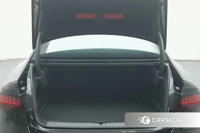 Audi A7L id 4272722 из Китая 12