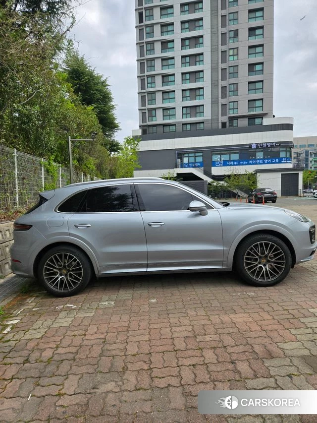 Porsche Cayenne (PO536) 2022 Серебристо-серый из Кореи, фото 2