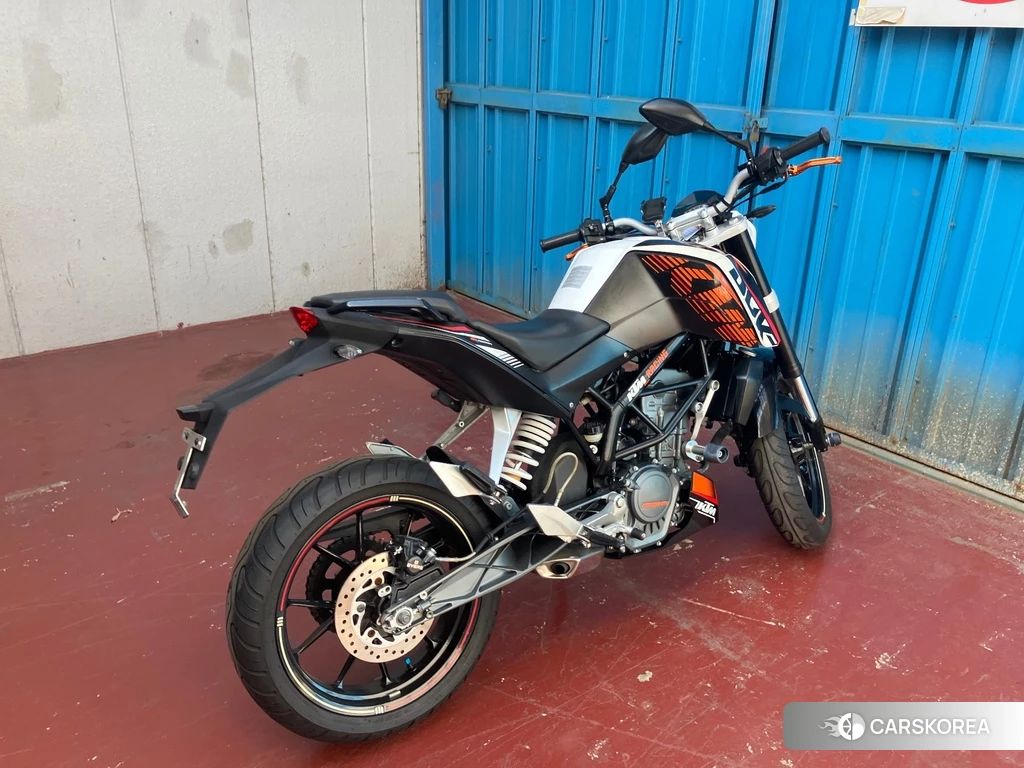 Проданный KTM 200 DUKE 2013 из Японии, фото 2