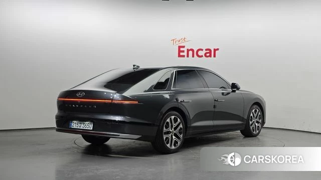 Hyundai Grandeur (GN7) id 3786933 из Кореи 12