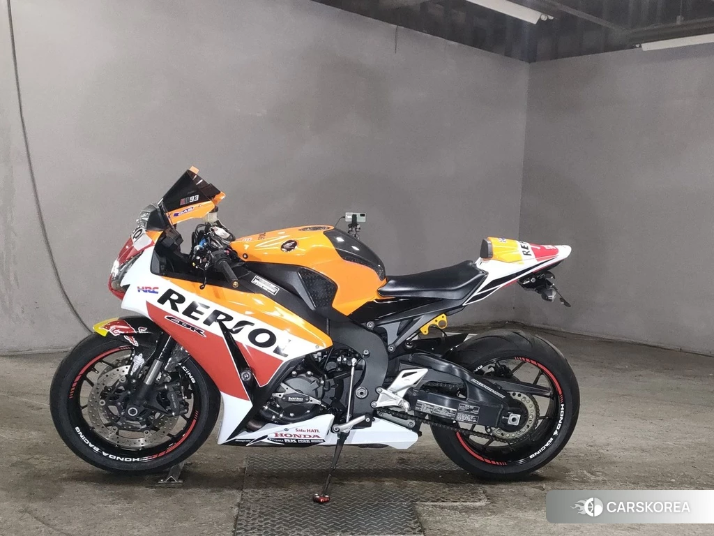 Проданный Honda CBR1000RR 2019 из Японии