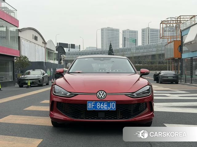 Volkswagen Lingdu 2023 Красный из Китая, фото 2