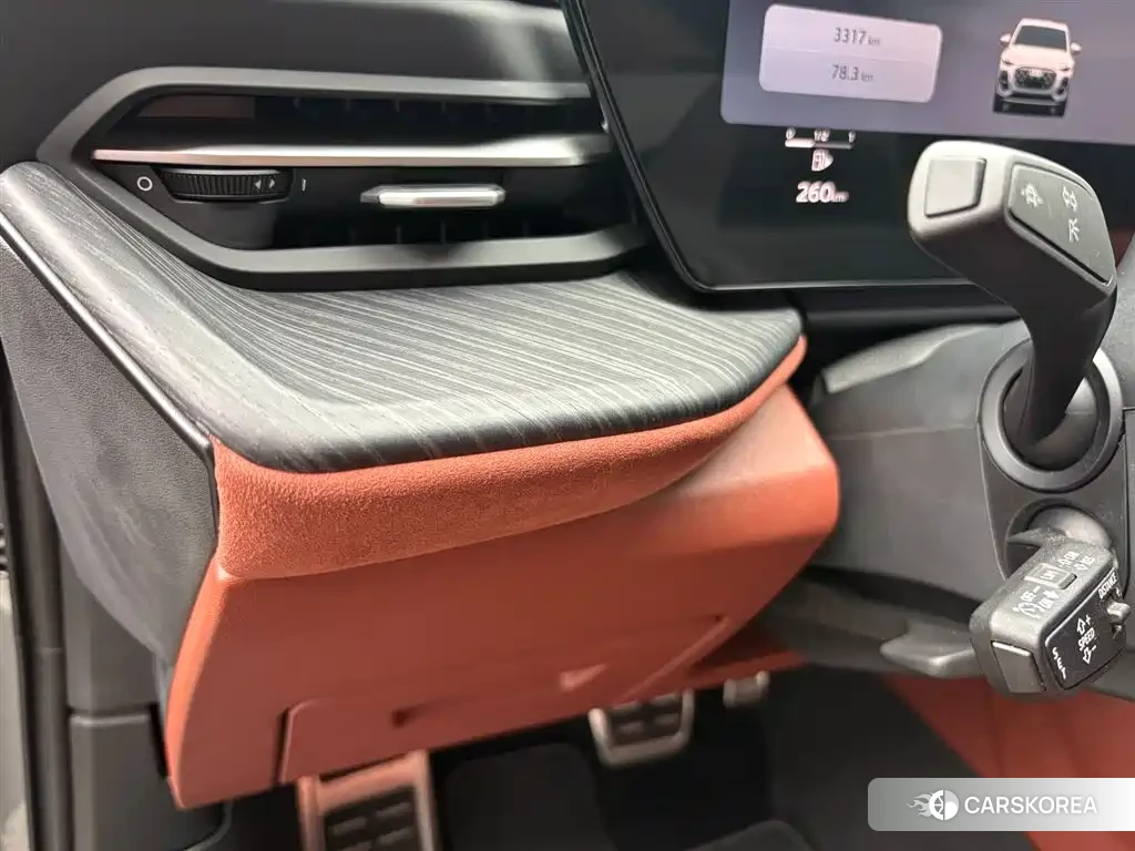 Audi Q5L id 4600398 из Китая 12