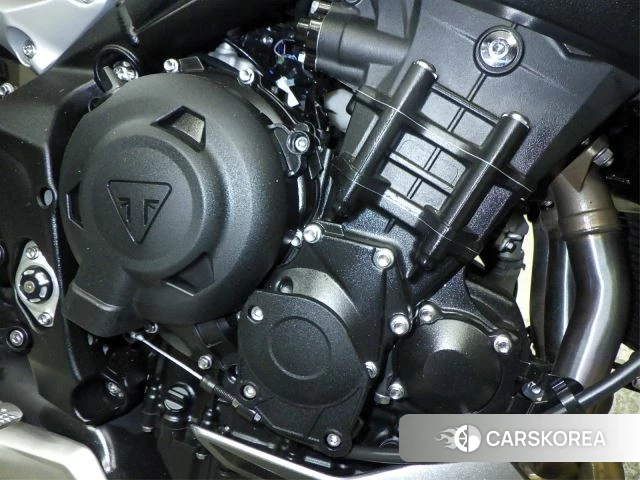 Engine photo