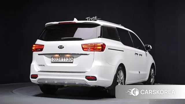 Kia The New Carnival id 3319193 из Кореи 12