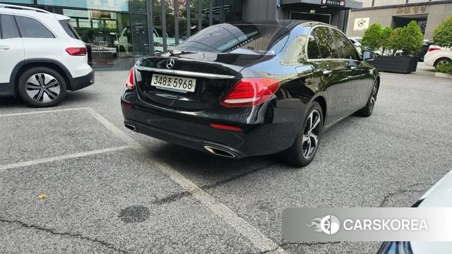 Mercedes-Benz E-Class W213 2019 Черный из Кореи, фото 2