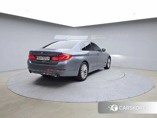 BMW 5 Series (G30) id 4615081 из Кореи 12