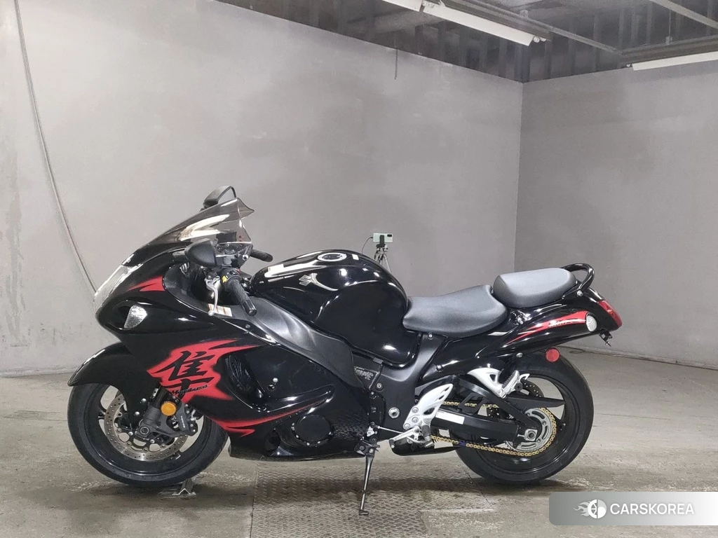 Проданный Suzuki GSX1300R HAYABUSA 2014 из Японии