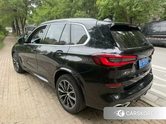 BMW X5 (imported) 2021 Черный из Китая, фото 2