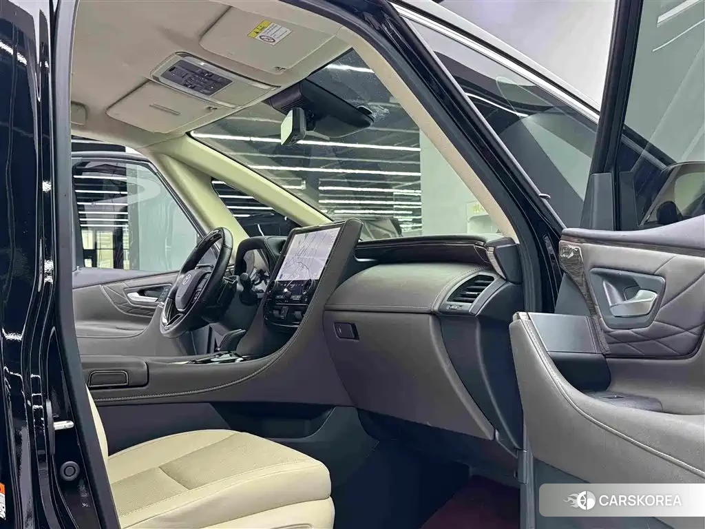 Toyota Elfa id 4622439 из Китая 12