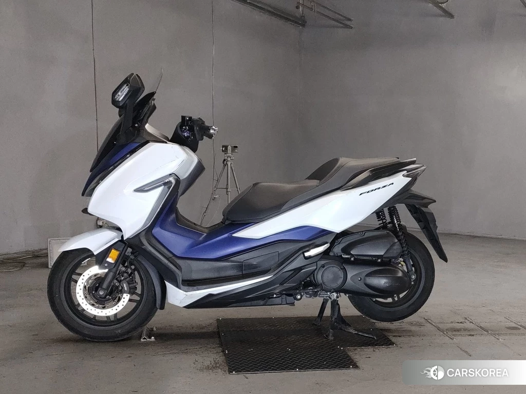 Проданный Honda FORZA 2018 из Японии, фото 2