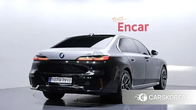 BMW 7 Series (G70) id 3103894 из Кореи 12