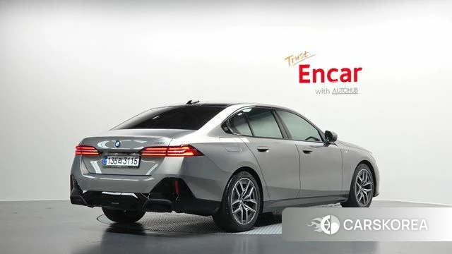 BMW 5 Series (G60) id 3870075 из Кореи 12