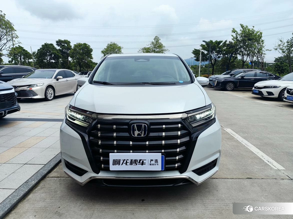 Honda Elysion 2023 Белый из Китая, фото 2
