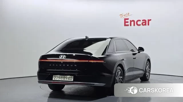 Hyundai Grandeur (GN7) id 3310895 из Кореи 12