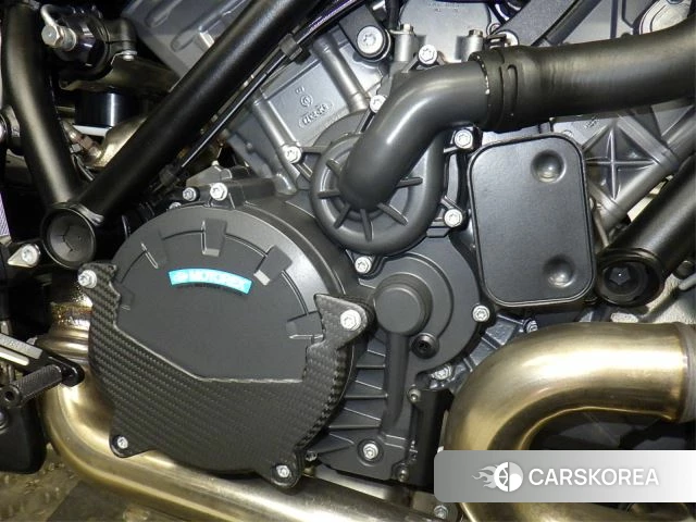 Engine photo