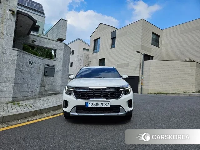 Kia The New Seltos 2024 Белый из Кореи, фото 2