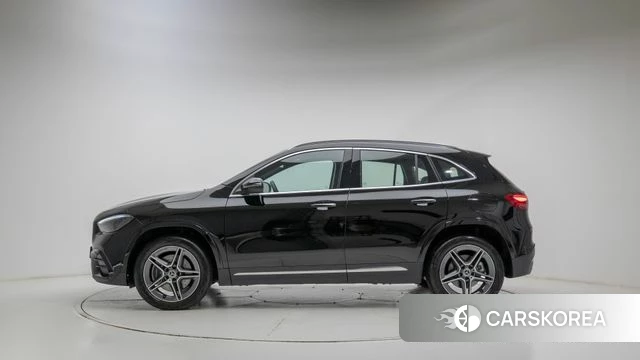 Mercedes-Benz GLA - Class H247 id 4834159 из Кореи 12
