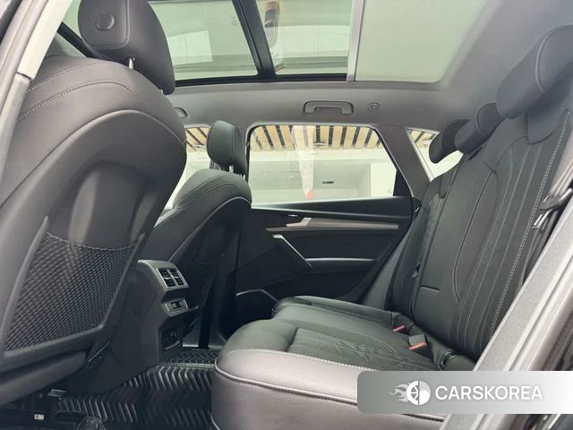 Audi Q5L id 4261317 из Китая 12