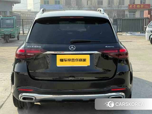 Mercedes-Benz GLE (import) 2024 Черный из Китая, фото 2