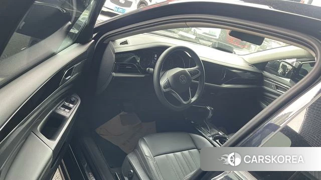 Volkswagen Passat PHEV 2022 Черный из Китая, фото 2