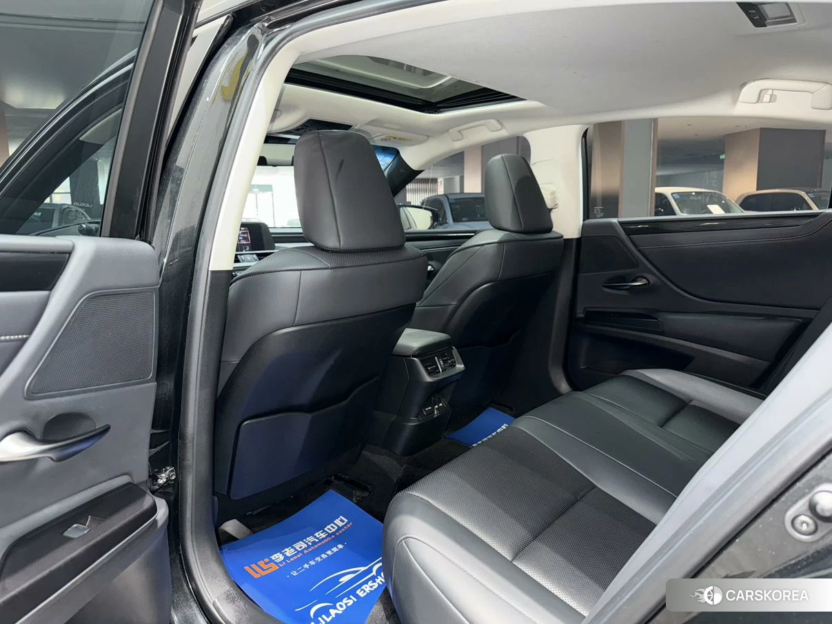 Lexus ES id 4505015 из Китая 12