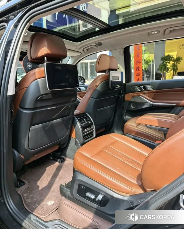 BMW X7 2022 Черный из Китая, фото 2