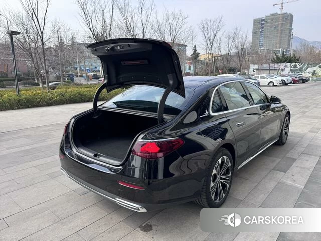 Mercedes-Benz E-class PHEV id 3889928 из Китая 12