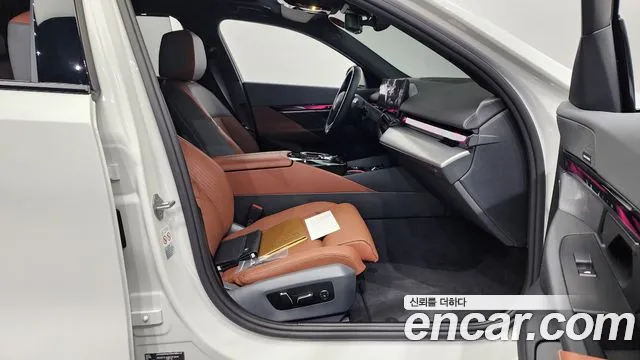 BMW 5 Series (G60) id 2538515 из Кореи 12