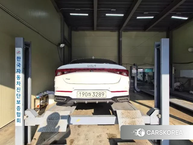 Kia K5 3rd generation 2021 Белый из Кореи, фото 2