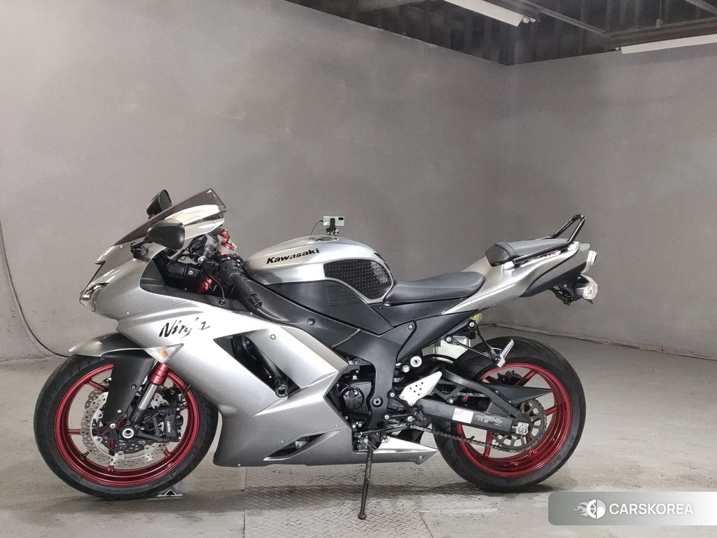 Проданный Kawasaki ZX-6R NINJA 2013 из Японии