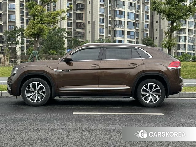 Volkswagen Tourang id 4259781 из Китая 9