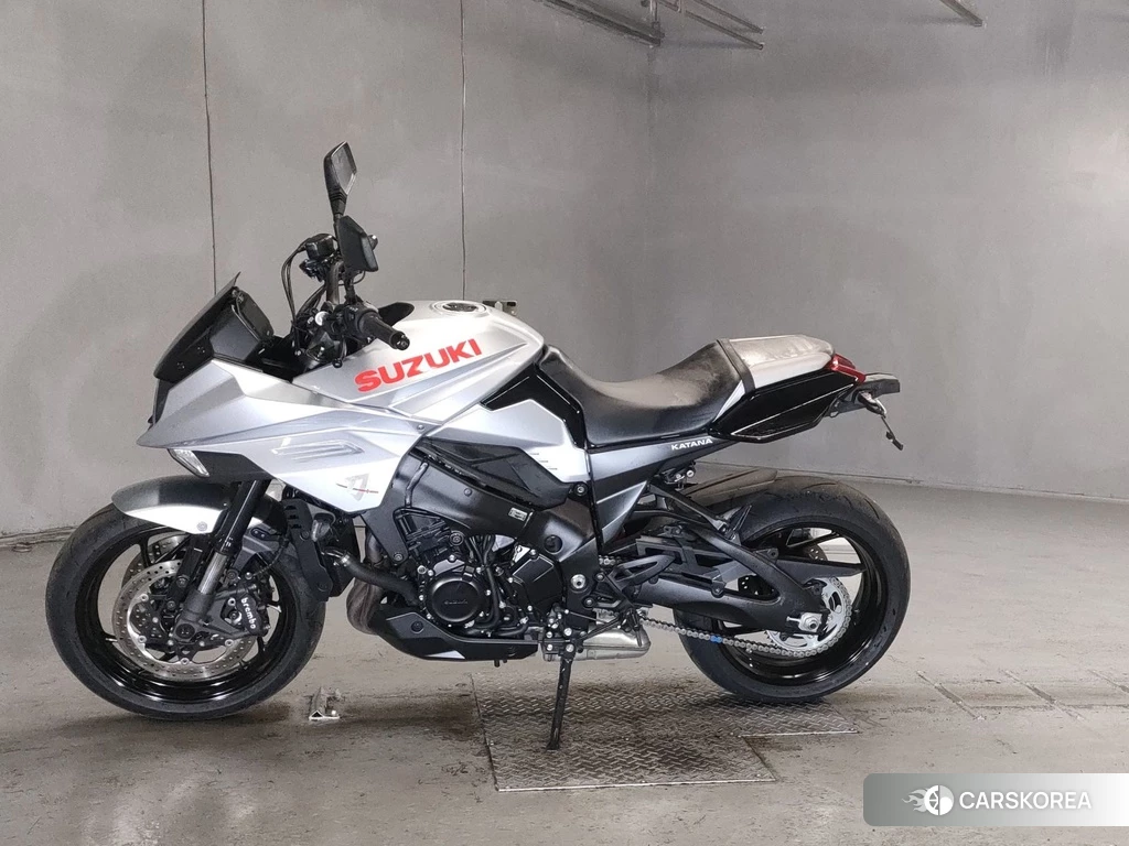 Проданный Suzuki GSX-S1000S Katana 2019 из Японии