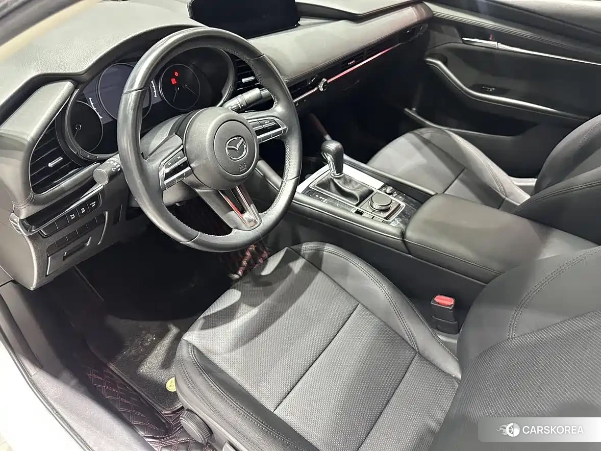 Mazda 3 2021 Белый из Китая, фото 4