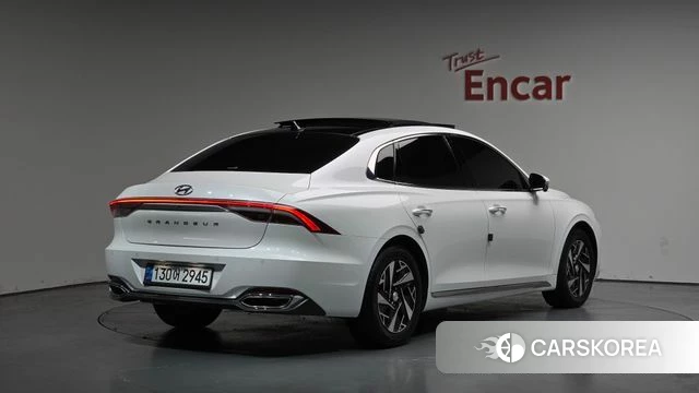 Hyundai The New Grandeur IG Hybrid id 4231077 из Кореи 12