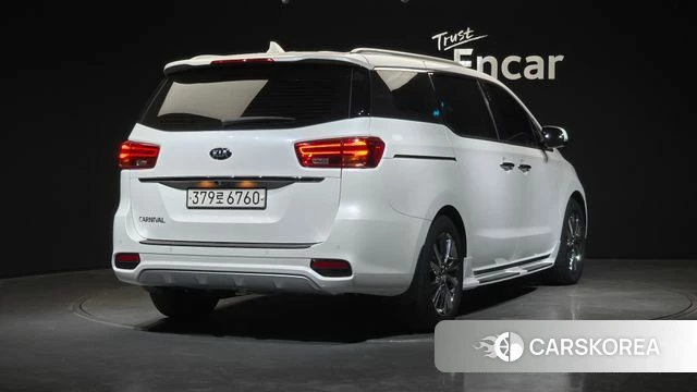 Kia The New Carnival id 3885876 из Кореи 12