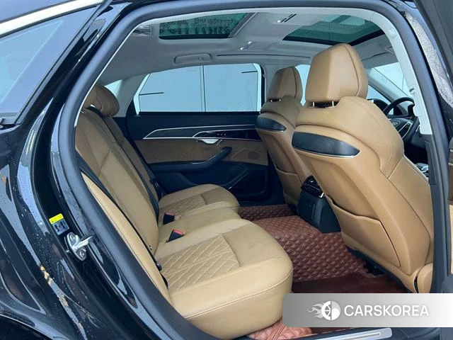 Audi A8 2021 Черный из Китая, фото 5